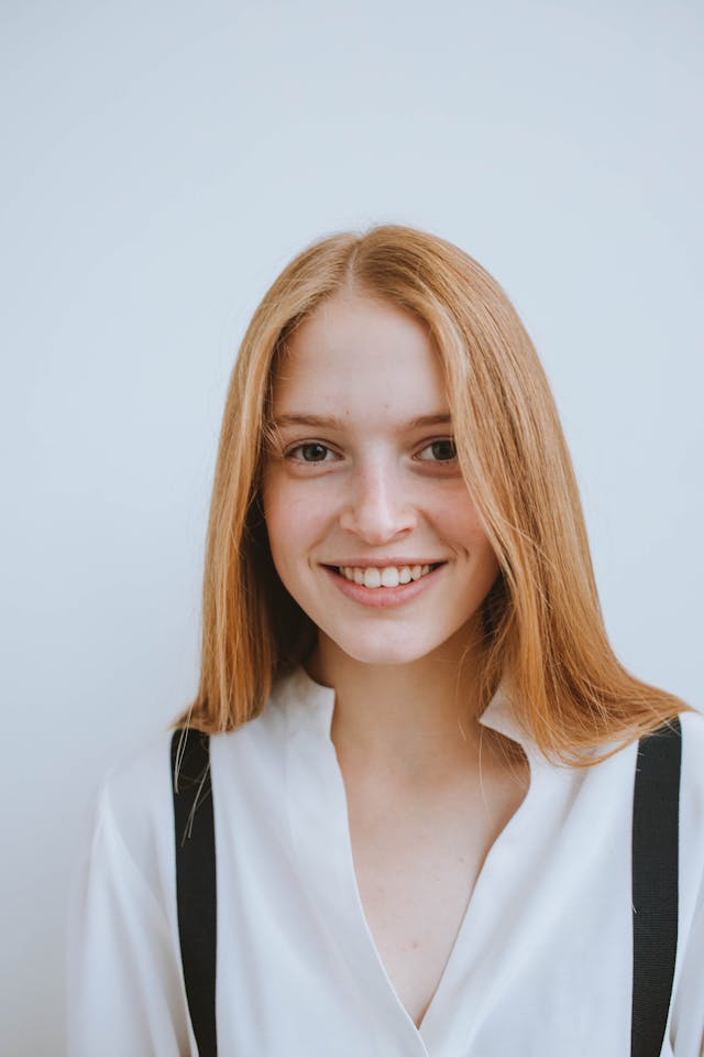 pexels-anastasia-shuraeva-5704720